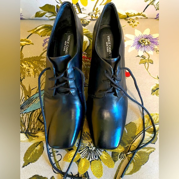 Minimal bootie shoe - Picture 1 of 9